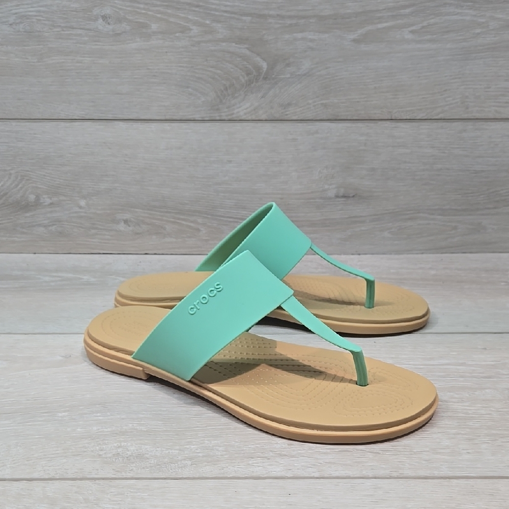 Crocs Women's Iconic Comfort Mint  Sandals Thong Shoes 8